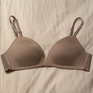 Victoria’s Secret Bra 36C